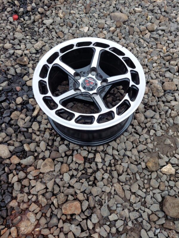 Size 15 Black Silver Rim for Nissan Lafesta,Juke,Xtrail, Dualis,